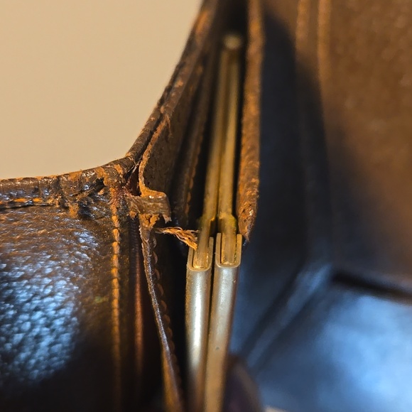 Gucci Vintage Kisslock Wallet Brown Leather - Picture 11 of 13